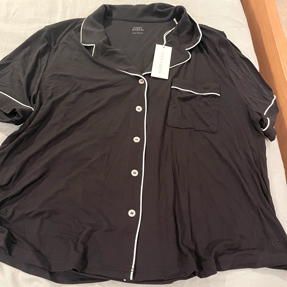 Women’s Black Cozy Earth Pajama Set, New with Tags